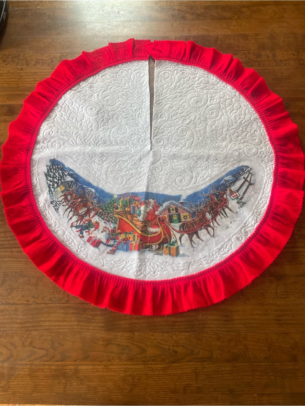 Vintage Felt Christmas Tree Skirt, 40”diameter holiday home decor rare festive